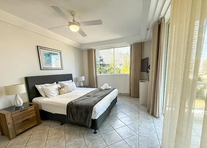 Carmel By The Sea Aparthotel Gold Coast